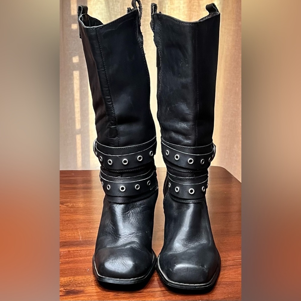 Harley Davidson Belted Black Leather Square Toe Heeled Biker Boots Size 6M - Picture 2 of 9